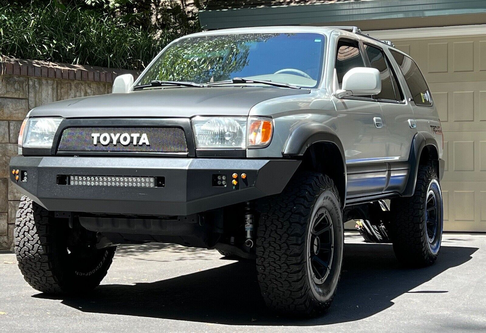 3rd gen deals 4runner custom bumper